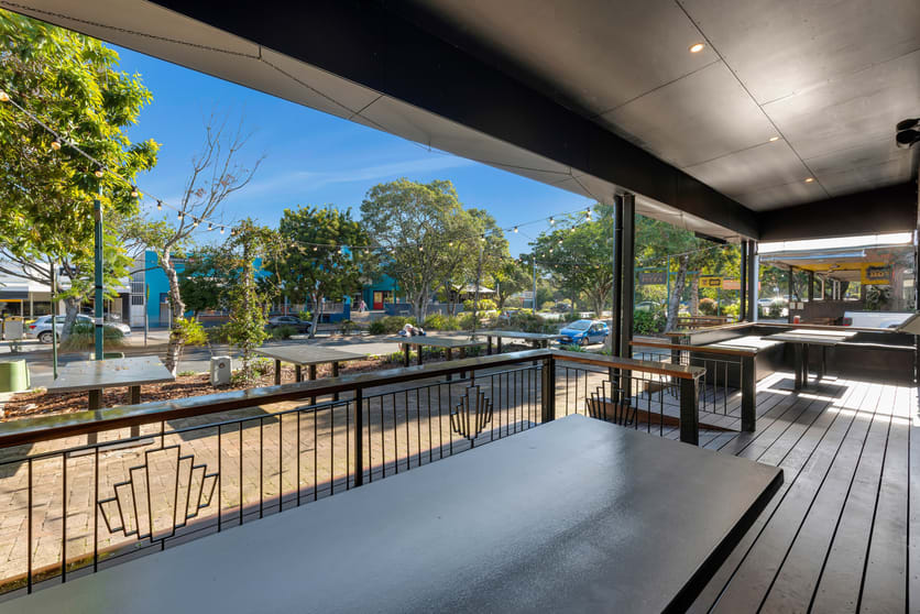 Click to view all images 5 Sunshine Beach Road Noosa Heads QLD 4567 - Image 2