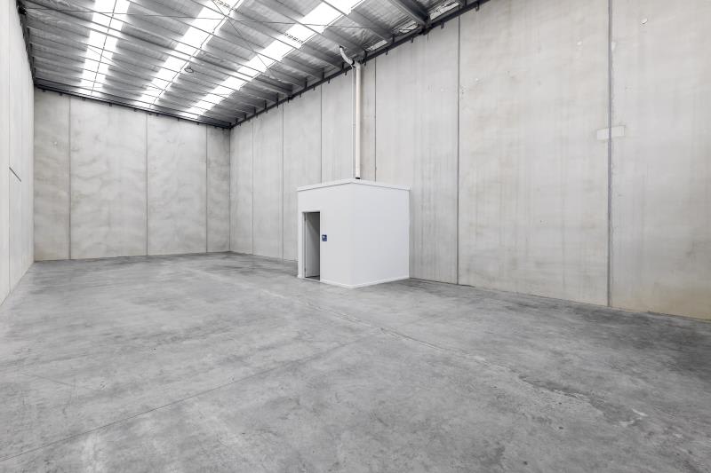 Click to view all images Unit 17/14 Burgess Road Bayswater VIC 3153 - Image 2