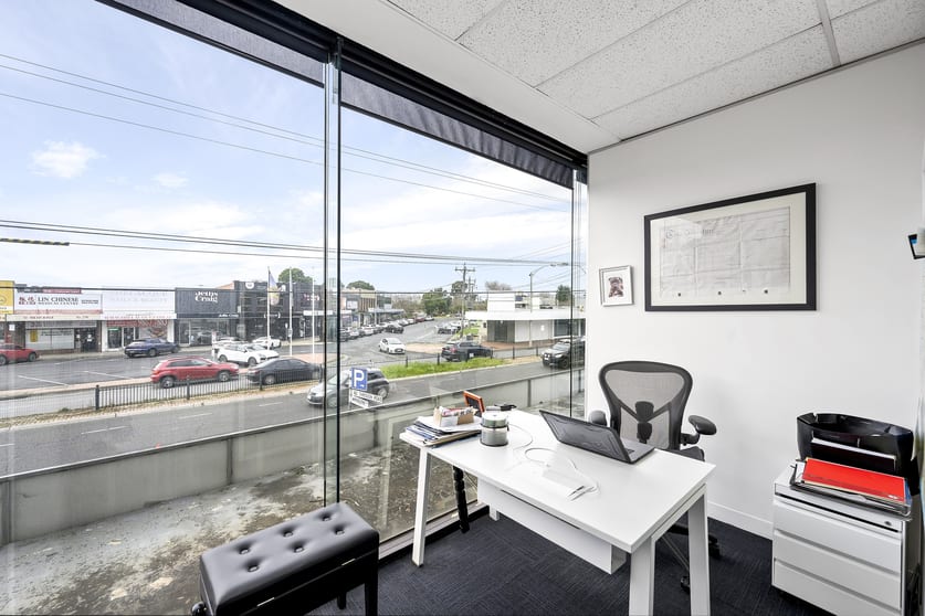 Click to view all images 79 Hamilton Place Mount Waverley VIC 3149 - Image 3