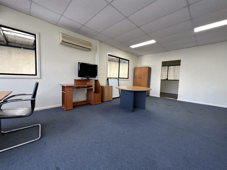Click to view all images 42/70 Holbeche Road Arndell Park NSW 2148 - Image 3
