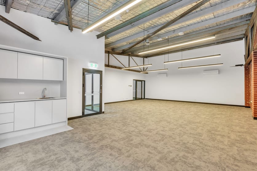 Click to view all images 27 Belrose Avenue Cheltenham VIC 3192 - Image 2