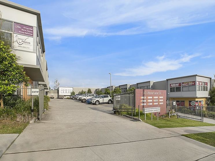 Click to view all images 40 Waterview Street Carlton NSW 2218 - Image 2