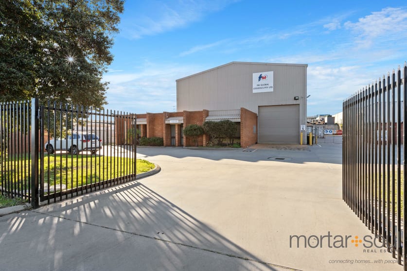 Click to view all images 4 Rivers St Bibra Lake WA 6163 - Image 2