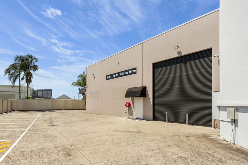 Click to view all images 1/76 Industry Drive Tweed Heads South NSW 2486 - Image 2