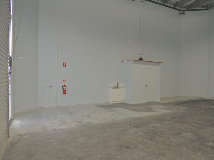 Click to view all images 8/27 Motorway Circuit Ormeau QLD 4208 - Image 2