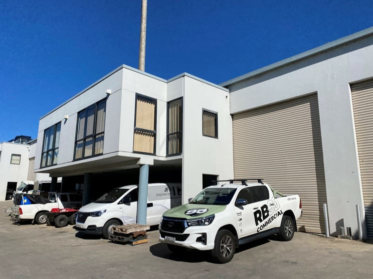 Click to view all images 5/21-25 Monro Avenue Kirrawee NSW 2232 - Image 1