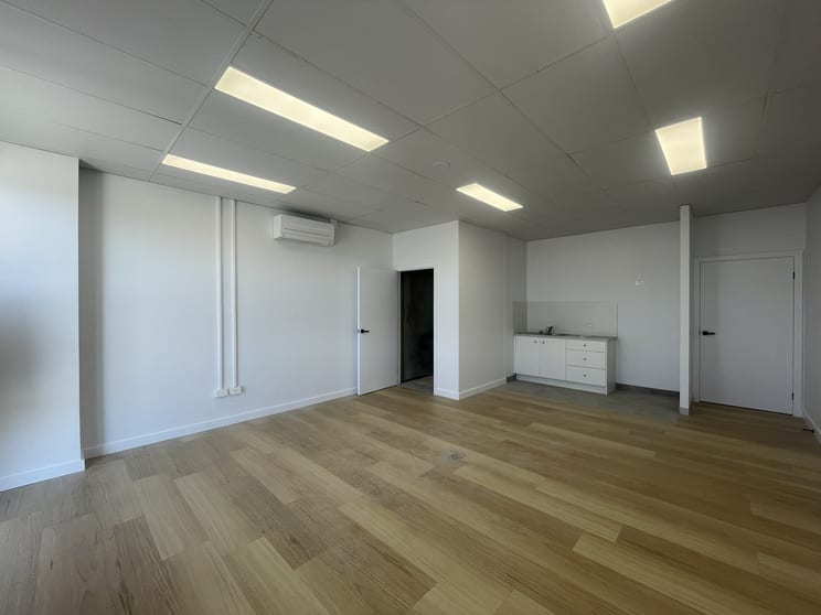 Click to view all images 2/44 Alta Road Caboolture QLD 4510 - Image 4
