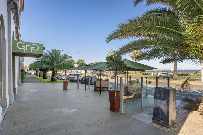 Click to view all images 49 Beach Street Port Melbourne VIC 3207 - Image 3