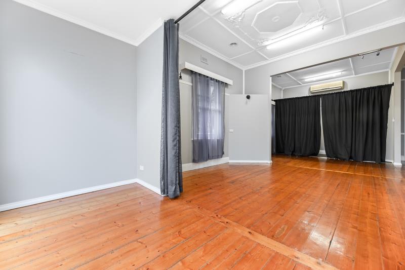 Click to view all images 96-98 Main Street Pakenham VIC 3810 - Image 3