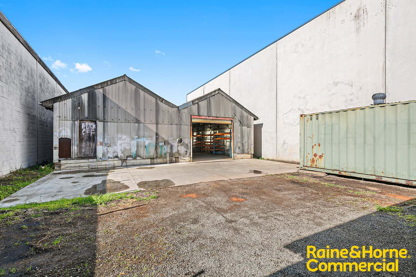 Click to view all images 15 Seddon Street Bankstown NSW 2200 - Image 3