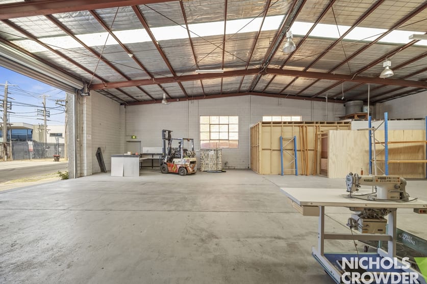 Click to view all images 72 Keys Road Cheltenham VIC 3192 - Image 2