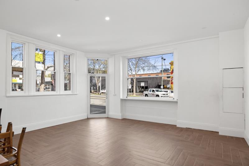 Click to view all images Ground Shop 189/187-189 Clarendon Street South Melbourne VIC 3205 - Image 3