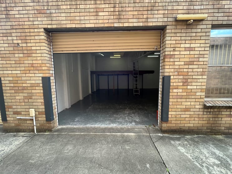 Click to view all images Unit 3/27 Dickson Avenue Artarmon NSW 2064 - Image 2