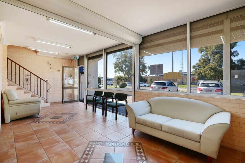 Click to view all images 1/8 Boag Place Morley WA 6062 - Image 2