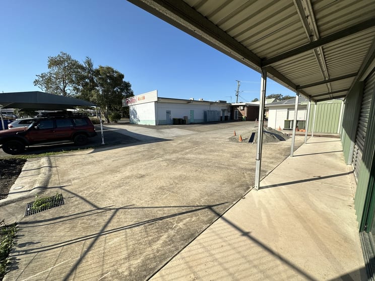 Click to view all images 4/4 Turner Street Beerwah QLD 4519 - Image 3