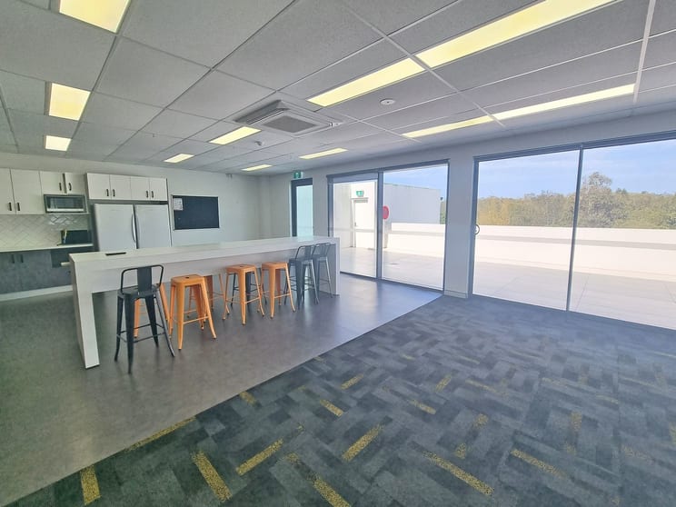 Click to view all images 108 Siganto Drive Helensvale QLD 4212 - Image 2