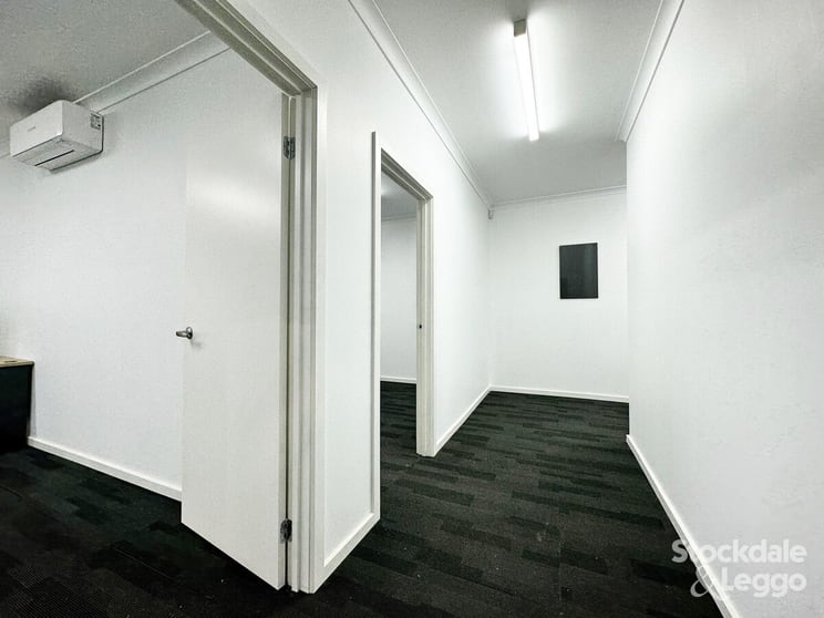 Click to view all images 52 Williams Road Shepparton VIC 3630 - Image 3