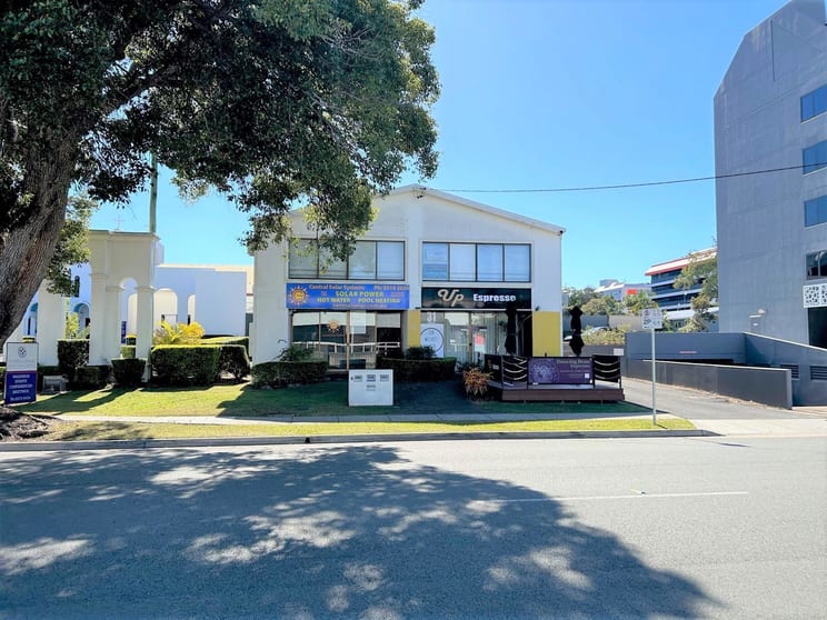 Click to view all images 31 Crombie Avenue Bundall QLD 4217 - Image 3