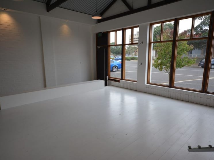 Click to view all images 27 Divett Street Port Adelaide SA 5015 - Image 2