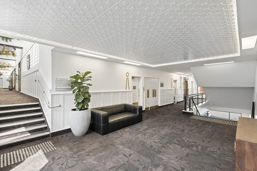 Click to view all images 6a/580 Ruthven Street Toowoomba QLD 4350 - Image 2