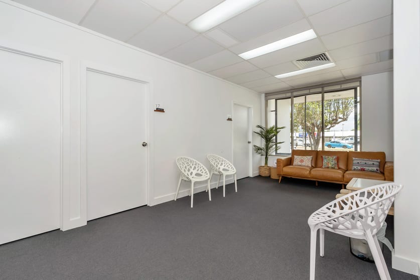 Click to view all images Suite 1/26 Bowen Road Hermit Park QLD 4812 - Image 5