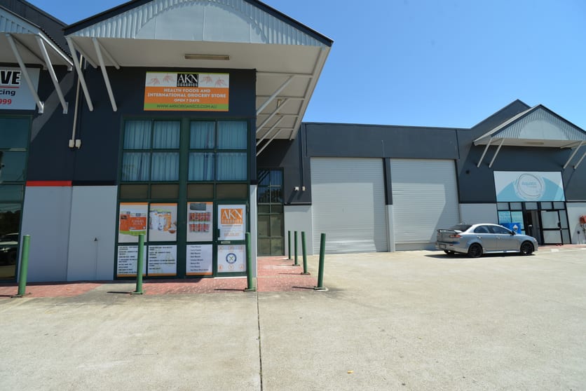 Click to view all images 2/14-16 Loganlea Road Waterford West QLD 4133 - Image 2