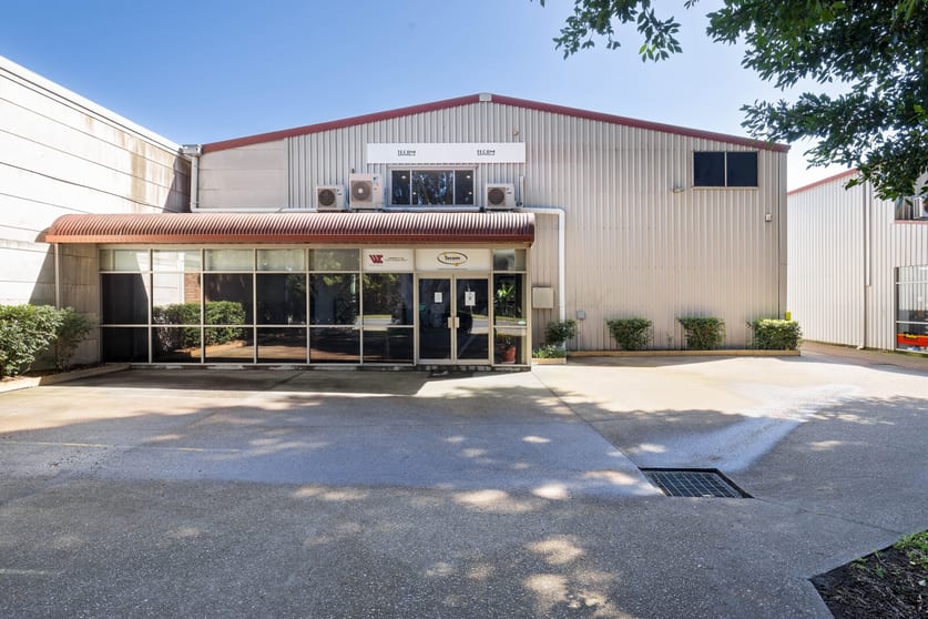 Click to view all images 46 Industrial Drive Mayfield East NSW 2304 - Image 1