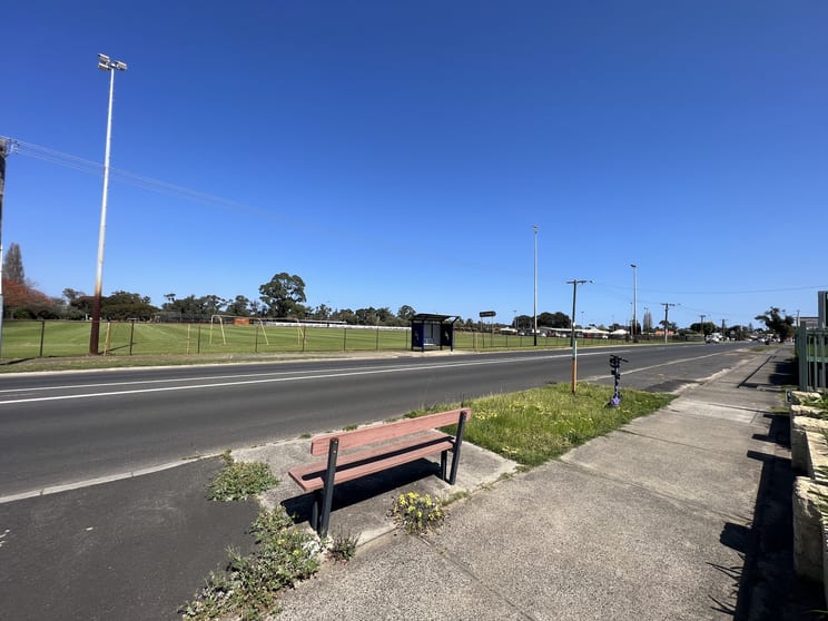 Click to view all images 1/79 Forrest Avenue South Bunbury WA 6230 - Image 2
