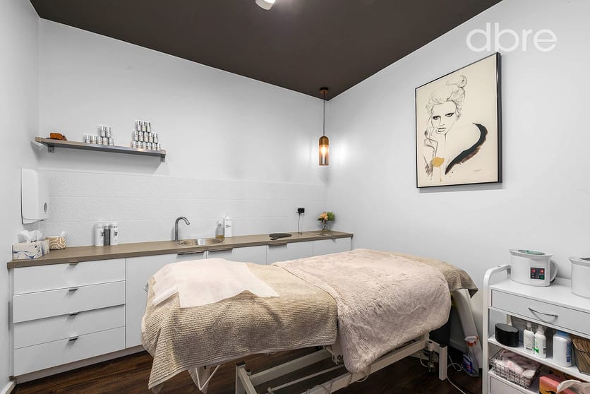 Click to view all images 3/250 Charman Road Cheltenham VIC 3192 - Image 3