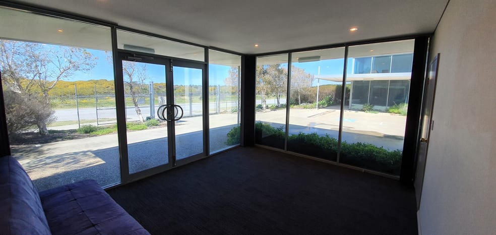 Click to view all images 1/24 Bakewell Drive Port Kennedy WA 6172 - Image 2
