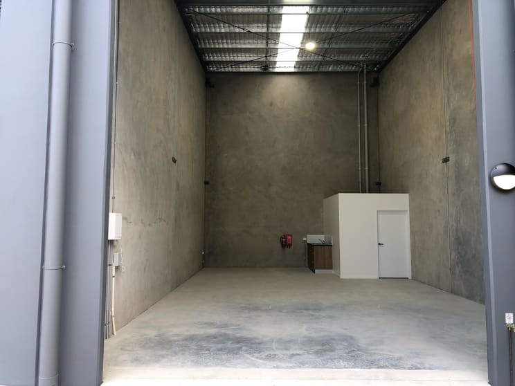 Click to view all images 7/14 Strong Street Baringa QLD 4551 - Image 3