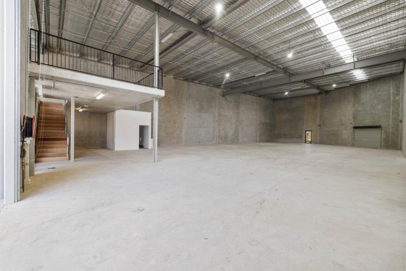 Click to view all images 62-72 Empire Crescent Chevallum QLD 4555 - Image 3