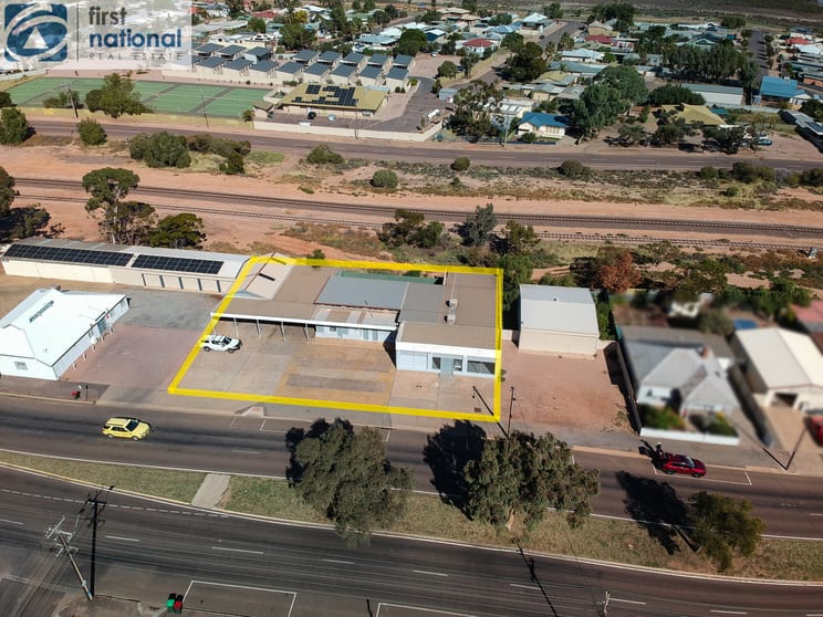 Click to view all images 72 Stirling Road Port Augusta SA 5700 - Image 1