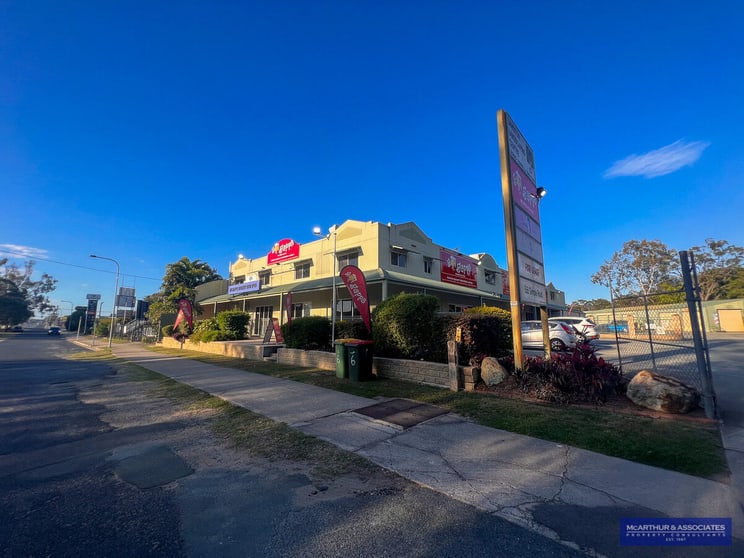 Click to view all images Lawnton QLD 4501 - Image 3