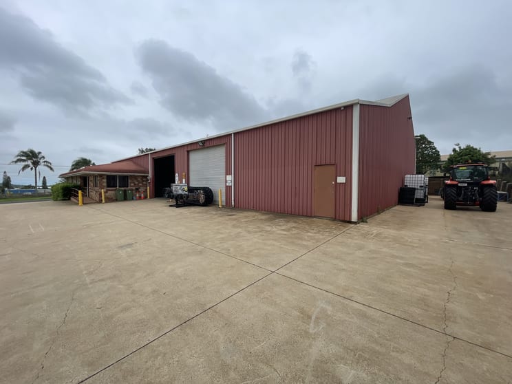 Click to view all images 40 Sowden Street (aka 27 Ball Street) Drayton QLD 4350 - Image 3