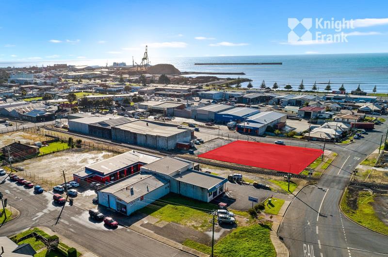 Click to view all images 46 Wellington Street South Burnie TAS 7320 - Image 2