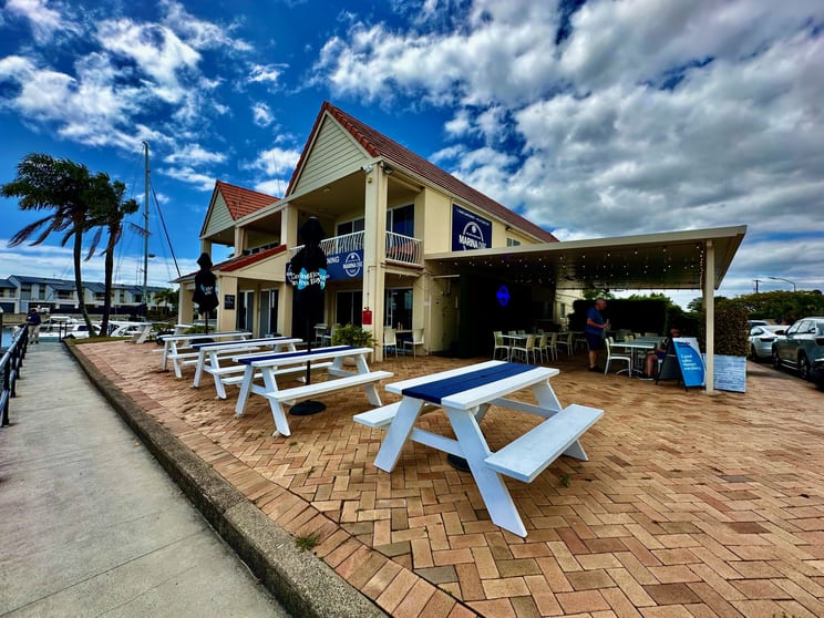 Click to view all images 1 John Lund Drive Hope Island QLD 4212 - Image 2