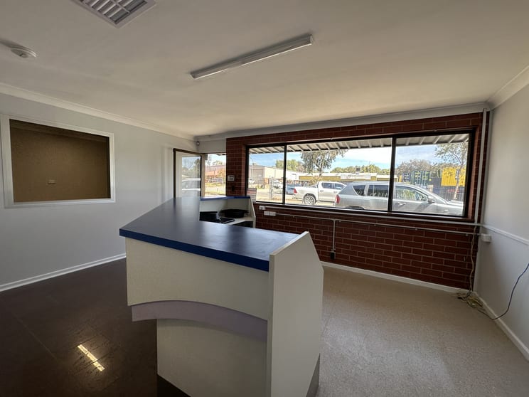 Click to view all images 11 Langford Street Pooraka SA 5095 - Image 3