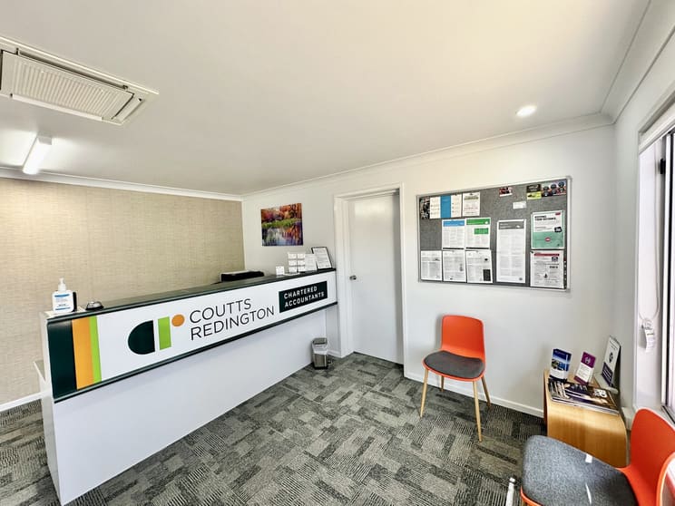 Click to view all images 127 Thuringowa Drive Kirwan QLD 4817 - Image 3