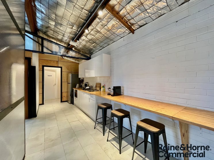 Click to view all images 1/18 Council St Wallsend NSW 2287 - Image 2