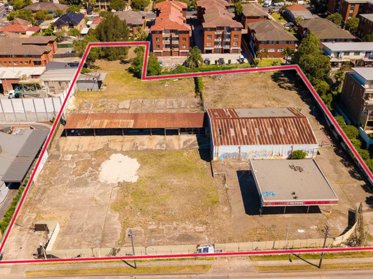Click to view all images 810 Canterbury Road Roselands NSW 2196 - Image 2