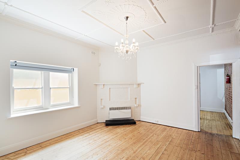 Click to view all images 145 McKinnon Road Mckinnon VIC 3204 - Image 3