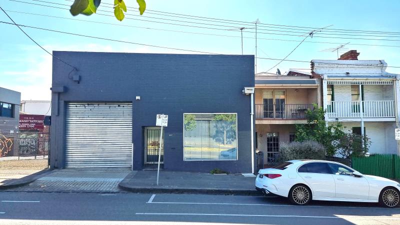 Click to view all images 207 Dryburgh Street North Melbourne VIC 3051 - Image 1
