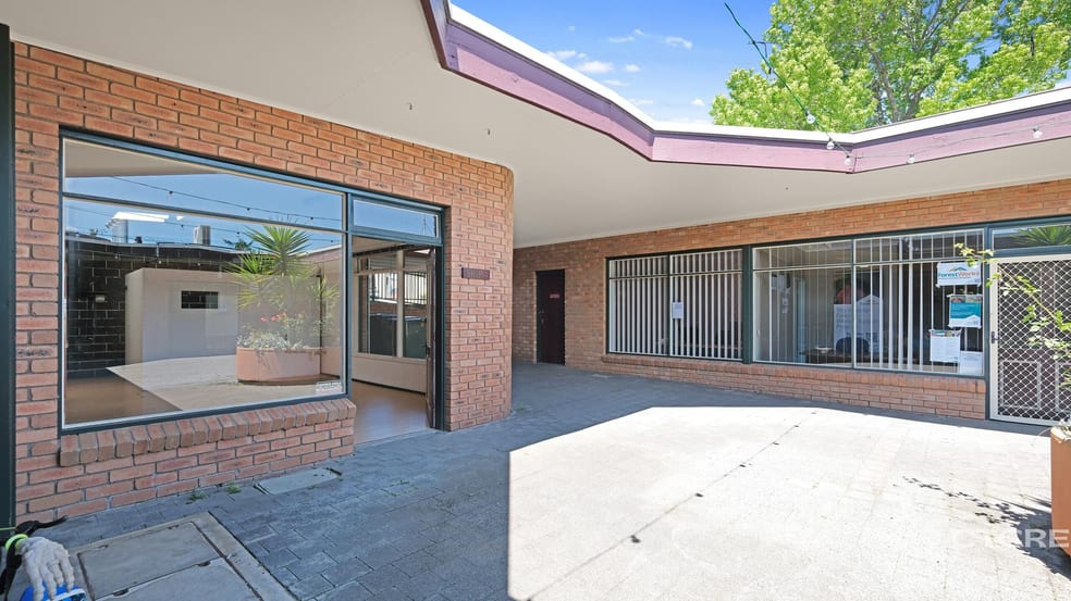 Click to view all images Shop 4/144-148 Nicholson Street Orbost VIC 3888 - Image 1