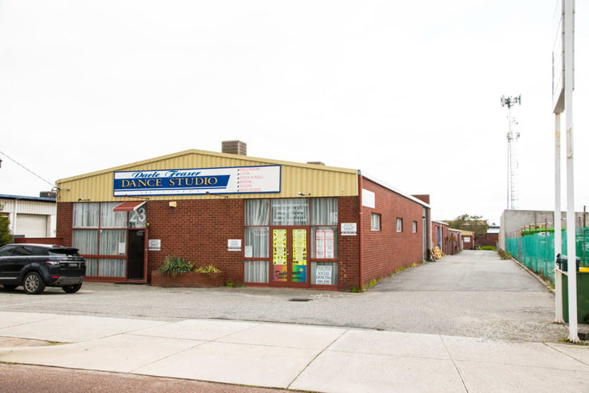 Click to view all images 5 & 6/23 Rudloc Road Morley WA 6062 - Image 2