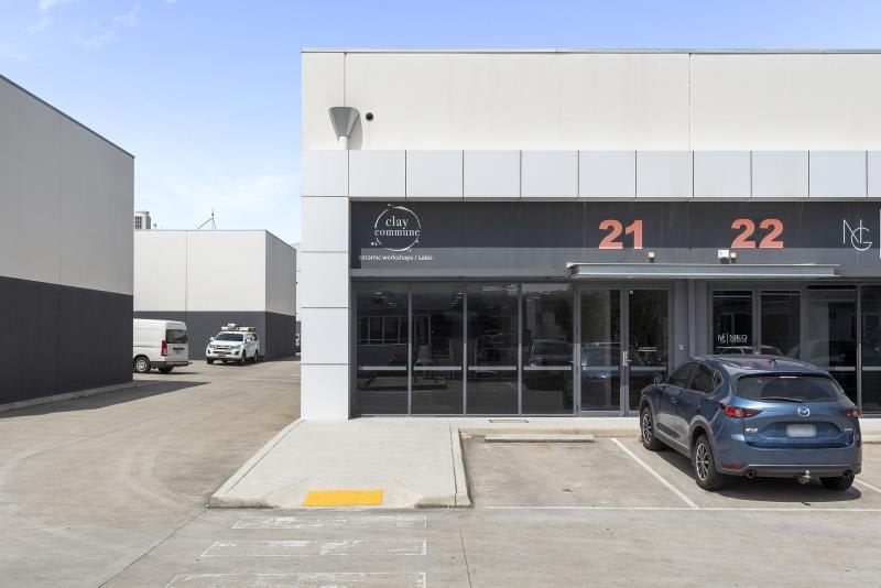 Click to view all images Whole Property/Unit 21, 5 Bridge Street Newtown VIC 3220 - Image 1