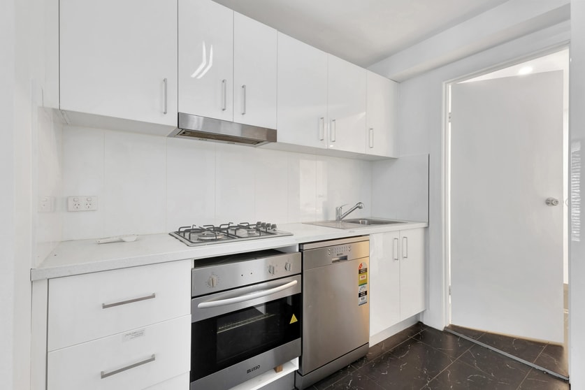 Click to view all images 3/283 Parramatta Road Leichhardt NSW 2040 - Image 3