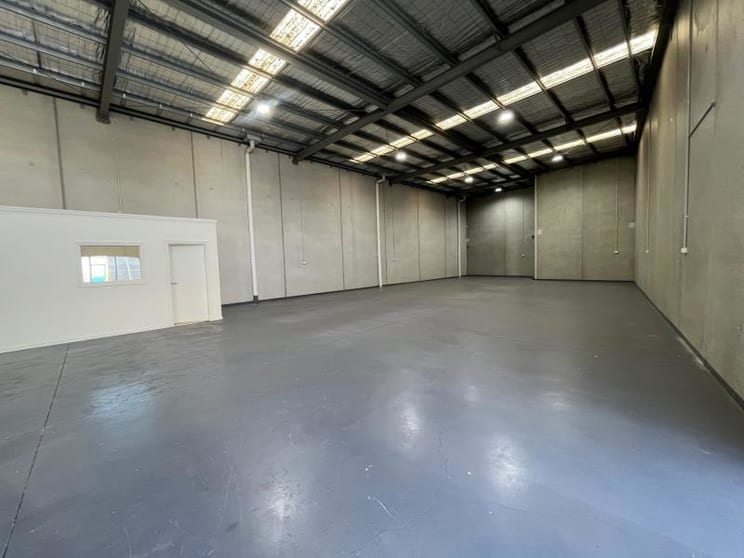 Click to view all images 12B Aristoc Road Glen Waverley VIC 3150 - Image 2