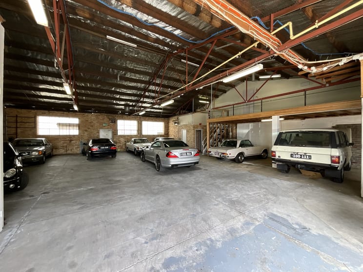 Click to view all images 1a Bibby Court Moorabbin VIC 3189 - Image 2