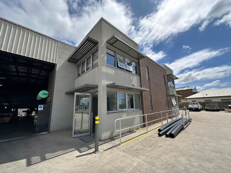 Click to view all images Suite 1/6 Mangrove Road Sandgate NSW 2304 - Image 1
